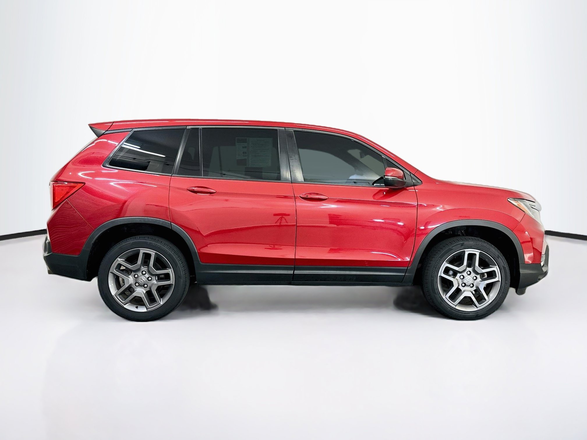 Used 2023 Honda Passport EX-L image 10