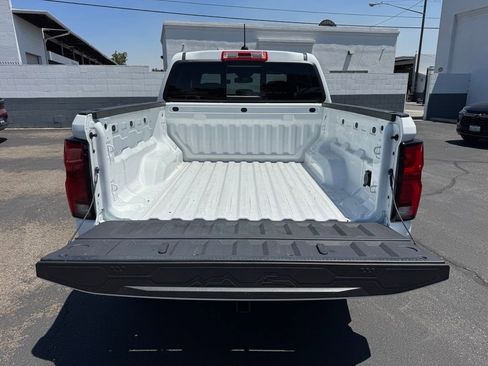 New 2025 Chevrolet Colorado LT w/ LT Convenience Package RWD image 12