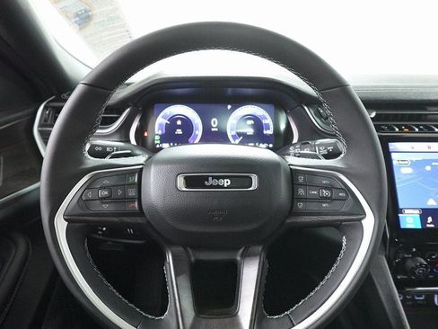 New 2025 Jeep Grand Cherokee L Limited w/ Luxury Tech Group II image 14