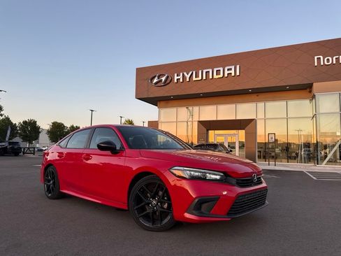 Used 2022 Honda Civic Sport image 3