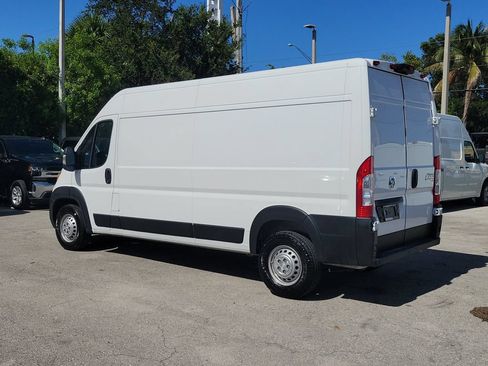 Used 2025 RAM ProMaster 2500 w/ Convenience Group FWD image 8