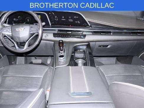 Used 2021 Cadillac Escalade Sport w/ Heavy-Duty Trailer Package AWD/4WD image 29