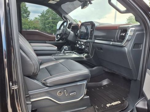 Used 2022 Ford F150 Lariat w/ Equipment Group 502A High AWD/4WD image 19