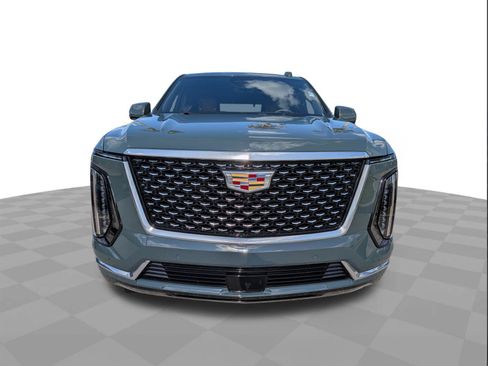 Certified 2025 Cadillac Escalade Premium Luxury w/ LPO, Floor Liner Package RWD image 9