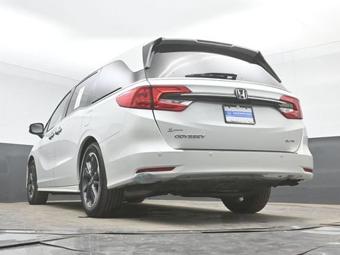 Used 2023 Honda Odyssey Elite image 49