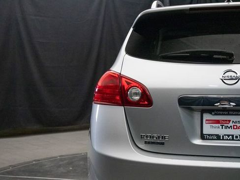 Used 2015 Nissan Rogue S w/ Convenience Package image 14