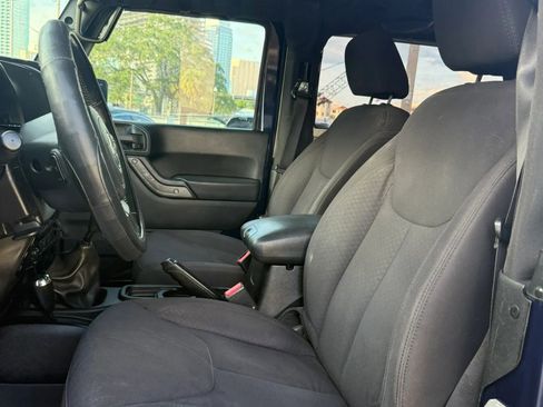 Used 2013 Jeep Wrangler Sport AWD/4WD image 14