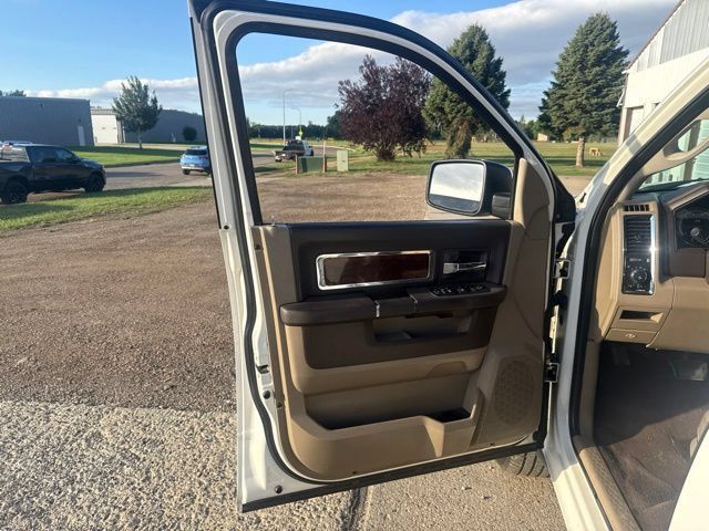 Used 2009 Dodge Ram 1500 Truck Laramie AWD/4WD image 18