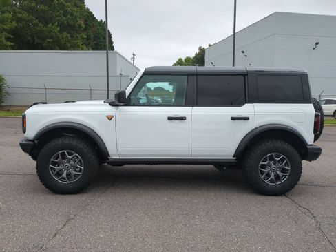 Used 2025 Ford Bronco Badlands AWD/4WD image 6