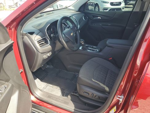 Used 2024 Chevrolet Equinox LT FWD image 13