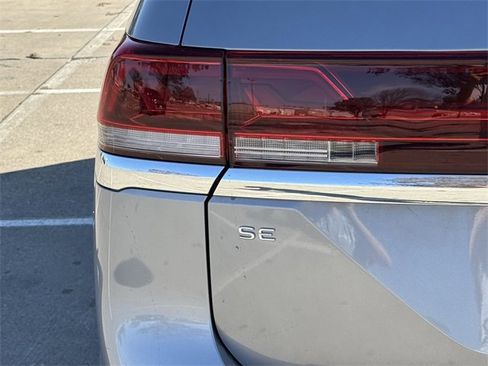 New 2026 Volkswagen Atlas SE image 6