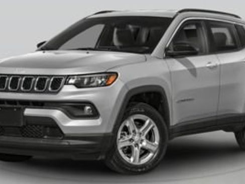 Used 2024 Jeep Compass Latitude w/ Altitude Special Edition AWD/4WD image 1
