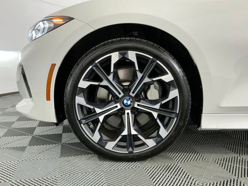 Certified 2025 BMW 330i xDrive Sedan w/ Convenience Package AWD/4WD image 34
