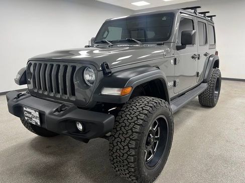 Used 2019 Jeep Wrangler Unlimited Sport S image 4