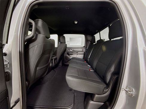 New 2026 RAM 1500 Express AWD/4WD image 11