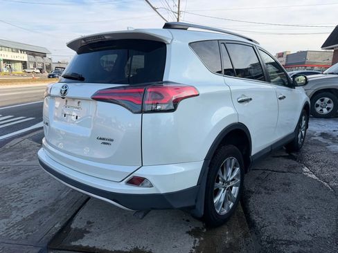 Used 2018 Toyota RAV4 Limited AWD/4WD image 5