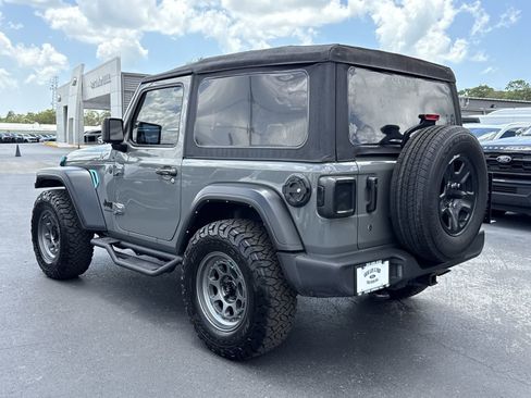 Used 2022 Jeep Wrangler Sport AWD/4WD image 6
