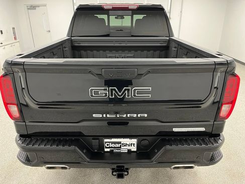 Used 2024 GMC Sierra 1500 Elevation w/ Elevation Premium Package AWD/4WD image 8