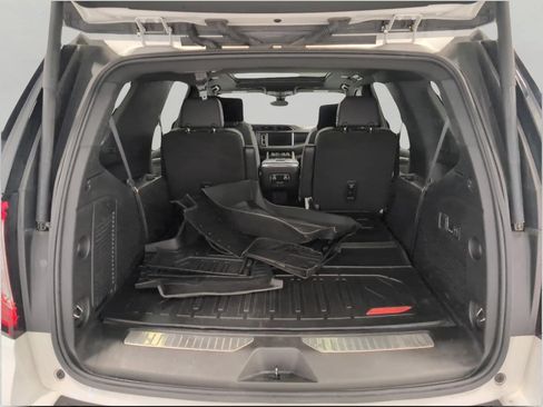 Used 2022 GMC Yukon Denali w/ Denali Ultimate Package AWD/4WD image 15