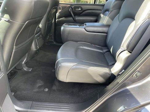 Used 2024 INFINITI QX80 Luxe image 11