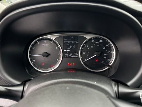 Used 2021 Nissan Kicks S FWD image 22