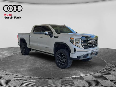 Used 2022 GMC Sierra 1500 Denali Ultimate AWD/4WD image 7