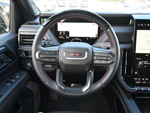 Certified 2026 GMC Yukon AT4 Ultimate AWD/4WD image 10