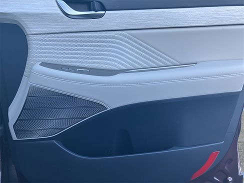 Used 2023 Hyundai Palisade Calligraphy image 50