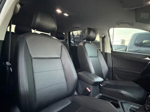 Used 2018 Volkswagen Tiguan SEL image 8