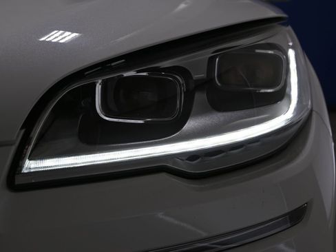 Used 2021 Lincoln Aviator Reserve w/ Equipment Group 202A image 36