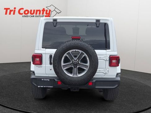 Used 2020 Jeep Wrangler Unlimited Sahara w/ LED Lighting Group AWD/4WD image 7