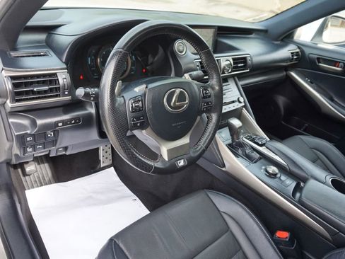 Used 2019 Lexus IS 300 F Sport image 17