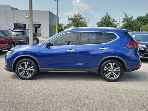 Certified 2020 Nissan Rogue SV w/ Sun & Sound Touring Package FWD image 8