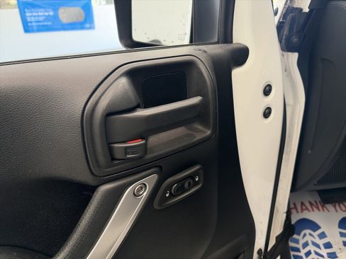 Used 2012 Jeep Wrangler Unlimited Sahara w/ Connectivity Group image 20