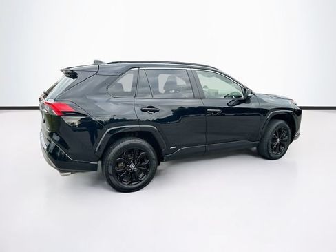Used 2022 Toyota RAV4 SE w/ Convenience Package AWD/4WD image 7