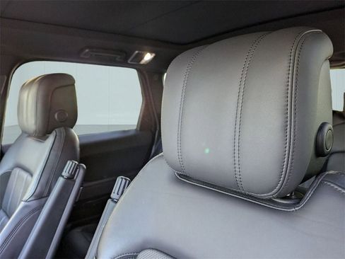 Used 2022 Land Rover Range Rover Sport HST image 41