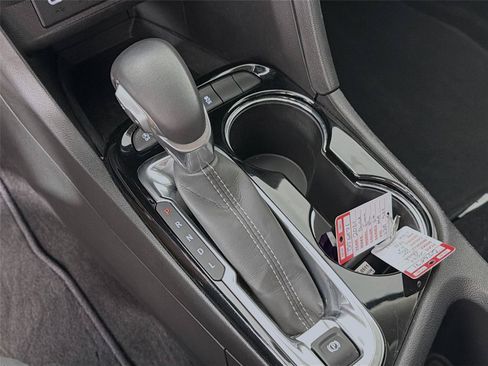 Used 2021 Buick Encore GX Select w/ Sport Touring Package AWD/4WD image 22