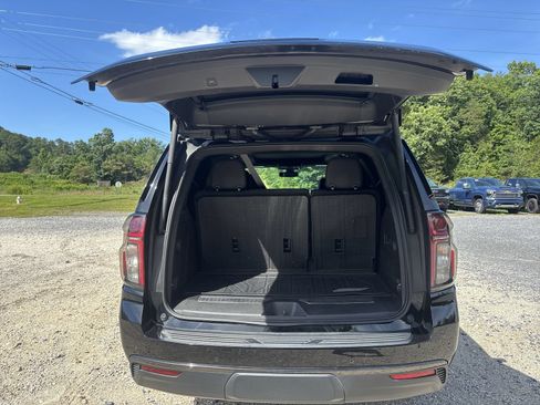 Used 2021 Chevrolet Tahoe Z71 w/ Z71 Signature Package AWD/4WD image 27