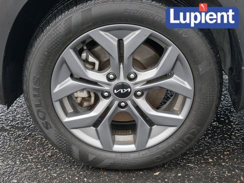 Used 2024 Kia Seltos LX image 12