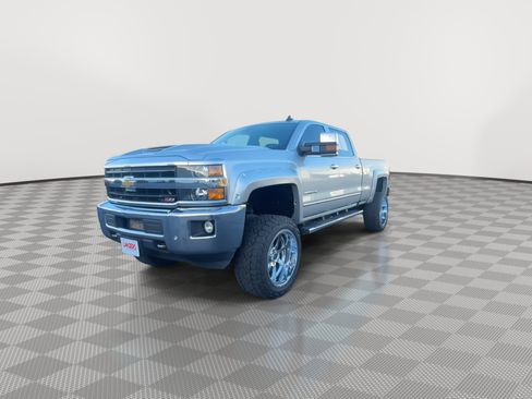 Used 2018 Chevrolet Silverado 2500 LTZ w/ Duramax Plus Package image 4