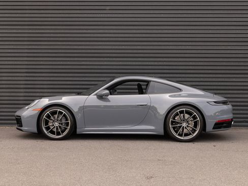 Certified 2024 Porsche 911 Carrera image 2