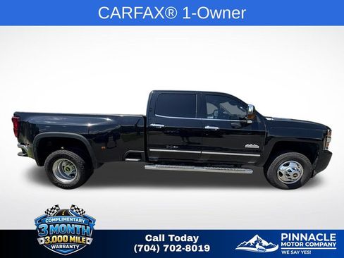 Used 2019 Chevrolet Silverado 3500 High Country AWD/4WD image 3