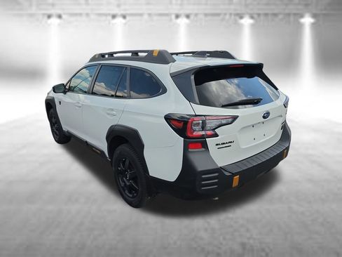 Used 2025 Subaru Outback Wilderness AWD/4WD image 5