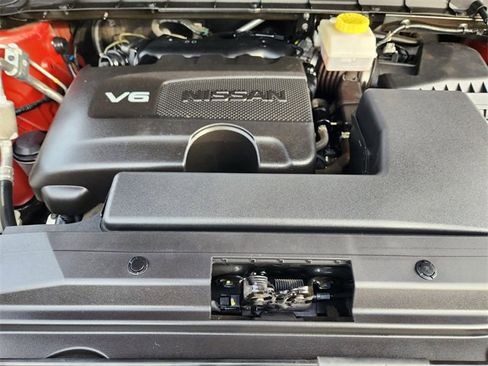 Used 2024 Nissan Pathfinder Platinum image 32