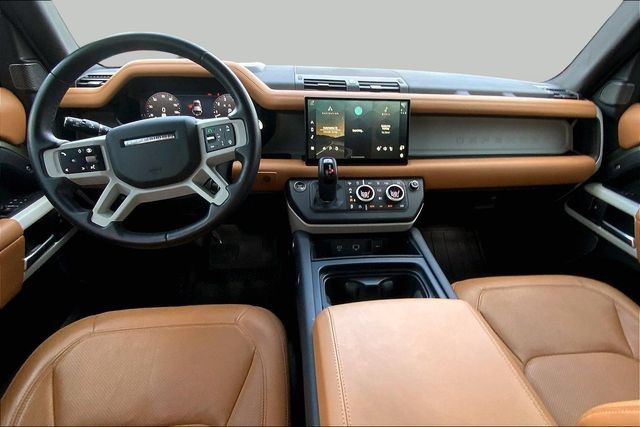 Used 2024 Land Rover Defender 110 SE AWD/4WD image 15
