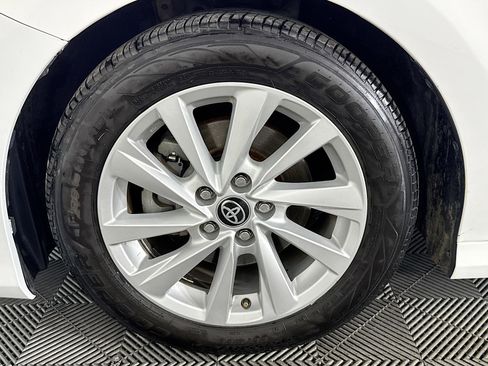 Used 2022 Toyota Camry LE FWD image 36