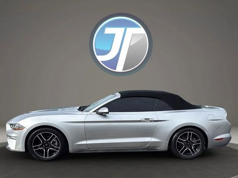 Used 2018 Ford Mustang Premium RWD image 15