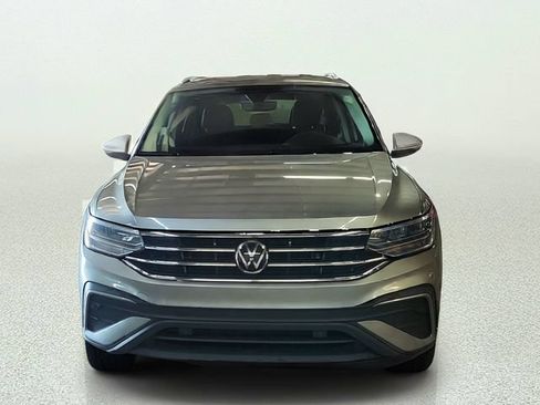 Used 2022 Volkswagen Tiguan SE FWD image 8