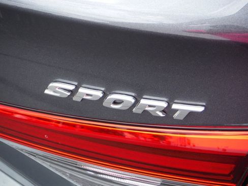 Used 2022 Honda Civic Sport image 7