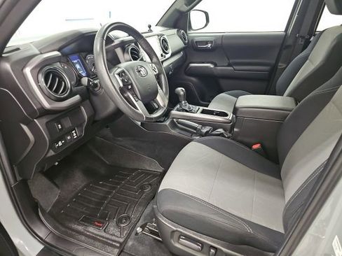 Certified 2023 Toyota Tacoma TRD Off-Road AWD/4WD image 14